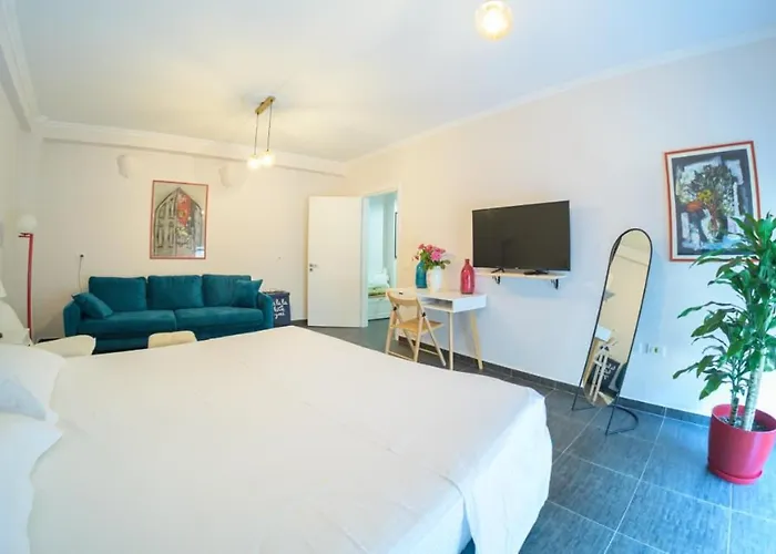 Apartment Adore