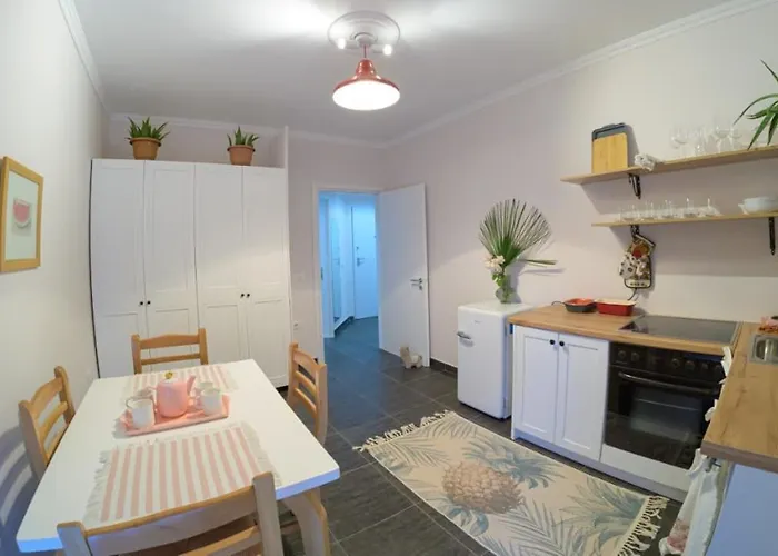 Adore Apartment *